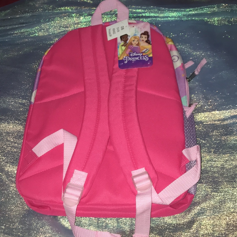 3/$25 Disney Princesses Bioworld Holographic Backpack - Picture 7 of 9